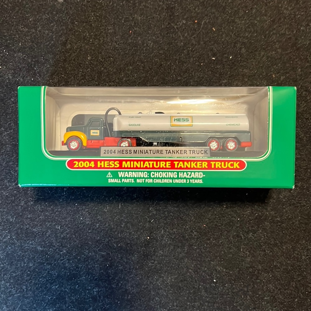 2004 Hess Miniature Tanker Truck model truck